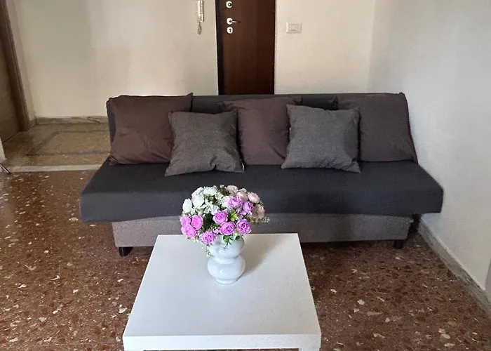 Al 35 Gemelli San Pietro Rome